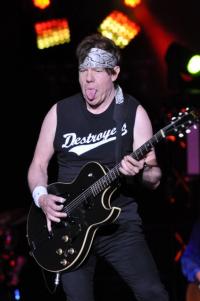 GEORGE THOROGOOD AND THE DESTROYERS