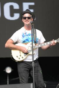OCEANS CALLING SUNDAY SEA BRIGHT STAGE